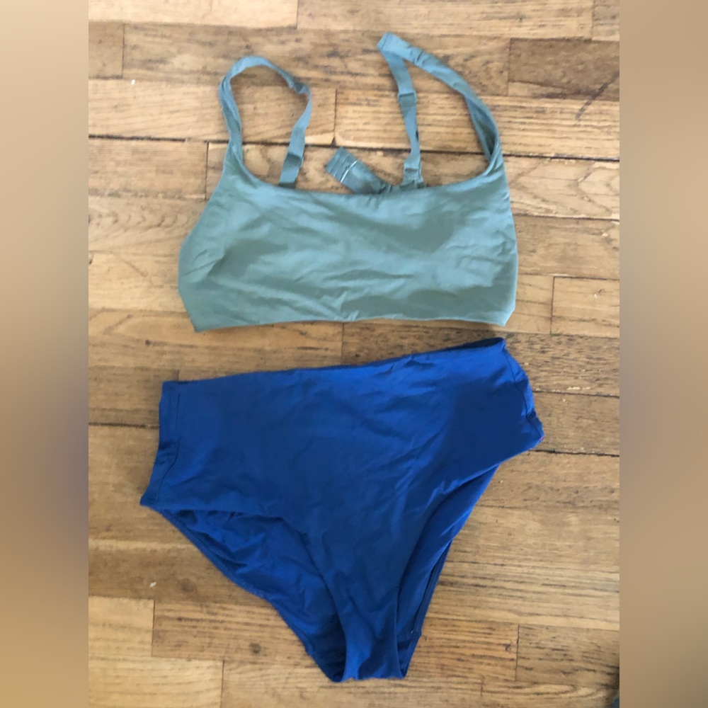 Everlane swim suit